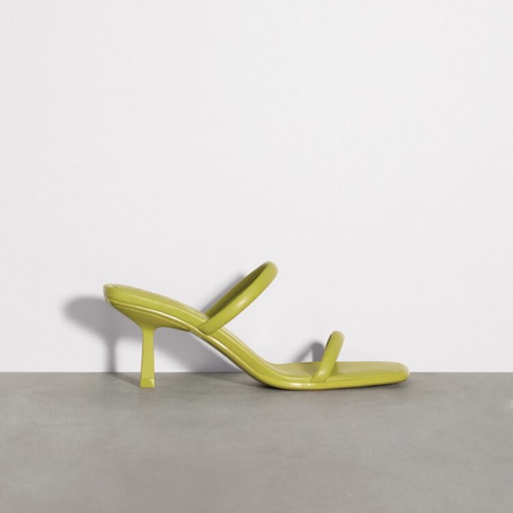 NWT Zara Heeled Leather  Pistachio Green